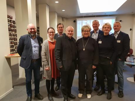 Jarle Kristoffersen (Fagforbundet), Kjersti Barsok (NTL), Asle Aase (NFF), Are Thomasgaard (LO), Tone Sønsterud (LO), Carl Martin Michelsen (NTL) og Inger Karseth (FO)