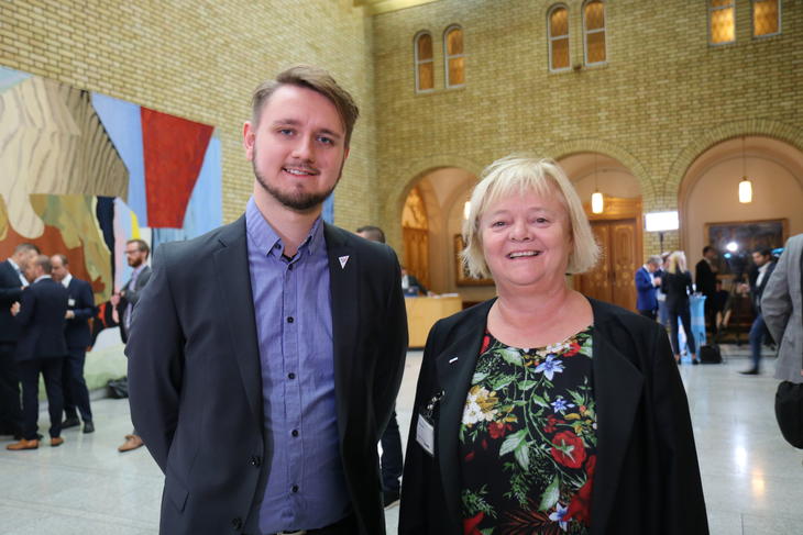 Stortingsrepresentant Freddy Øvstegård og Mimmi Kvisvik