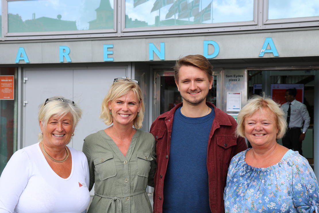 Inger Brit Holm, fylkesleder FO Aust-Agder, Iris Anette Olsen, barnevernsleder i Arendal, Freddy Øvstegård, stortingsrepresentant (SV), Mimmi Kvisvik, leder i FO