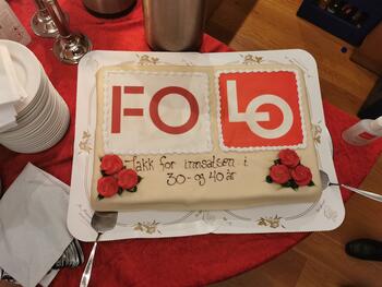 Bløtekake med FO og LO logo